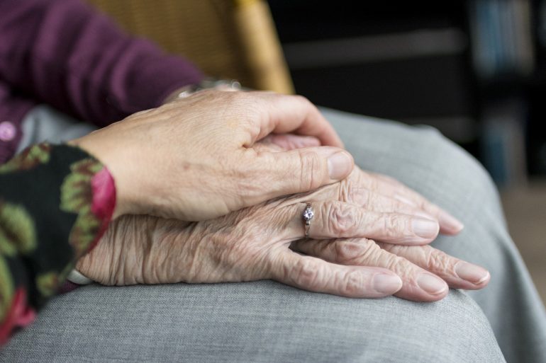 W Polsce brakuje opiekunów osób starszych